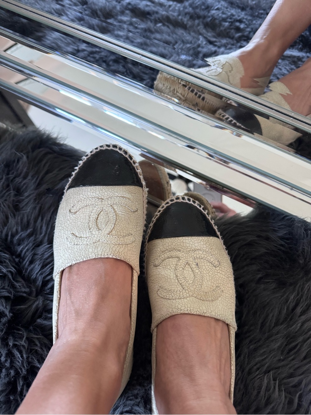 Women’s authentic CHANEL CRACKLE Espadrilles in patent and crackle leather Sz 8